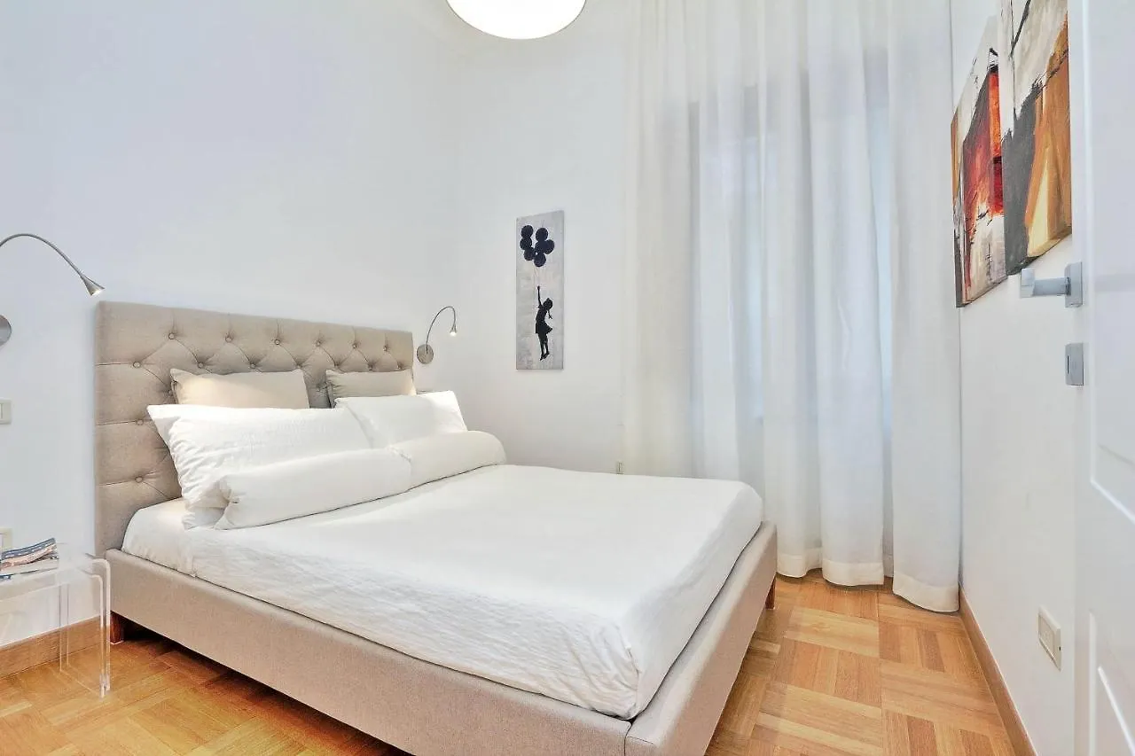 Apartment Deza Cozy Place Ripetta Rome Italy