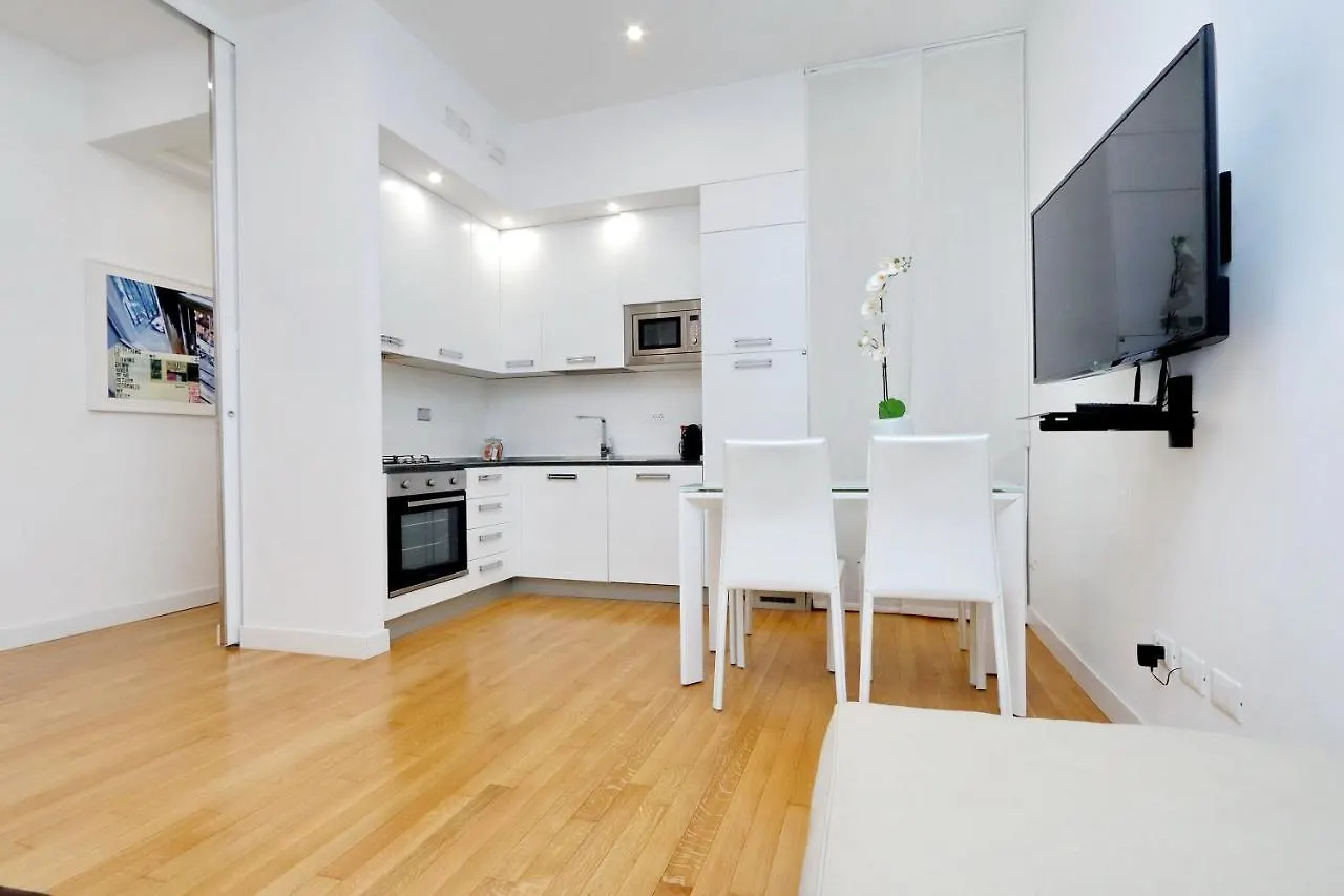 Apartment Deza Cozy Place Ripetta Rome