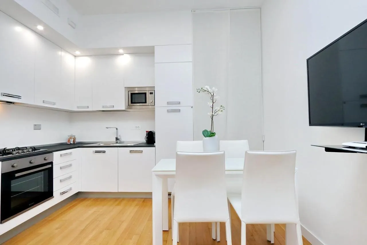 Apartment Deza Cozy Place Ripetta Rome Italy